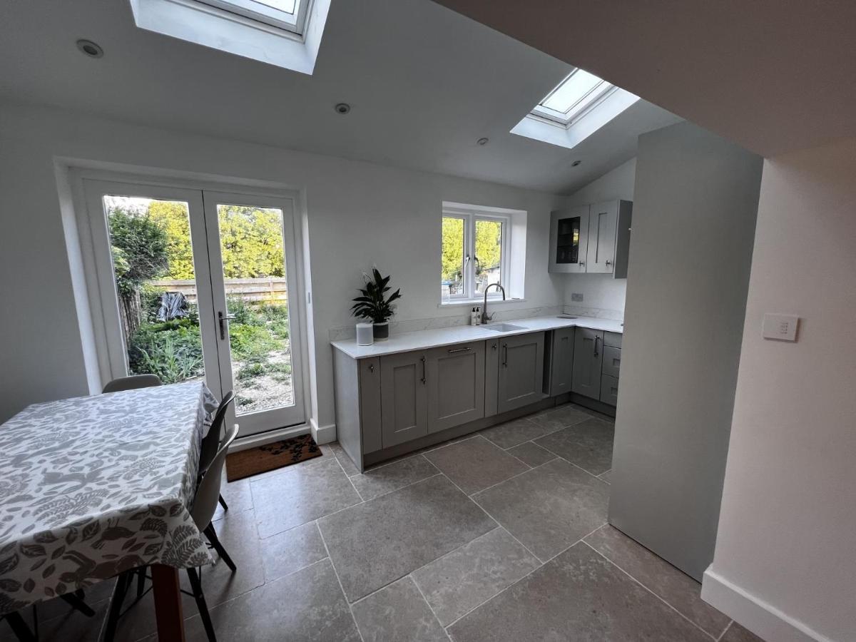 Seven Abbey Lane Villa Southam  Exterior photo
